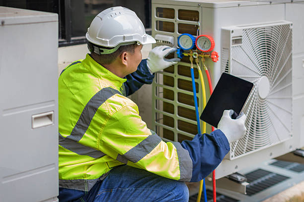 Professional Heat Pump Repair technician working in Columbus, NM